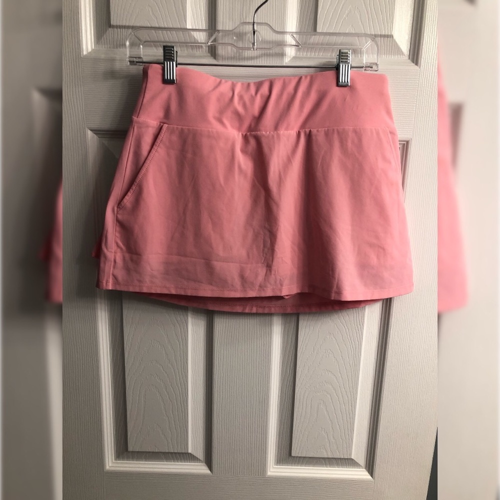 Fabletics pink skirt with built in spandex